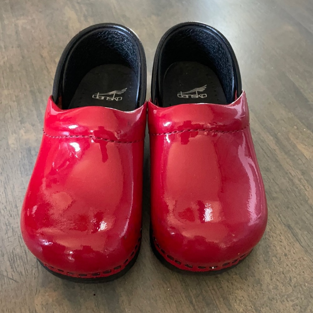 Red dansko clogs size 27
